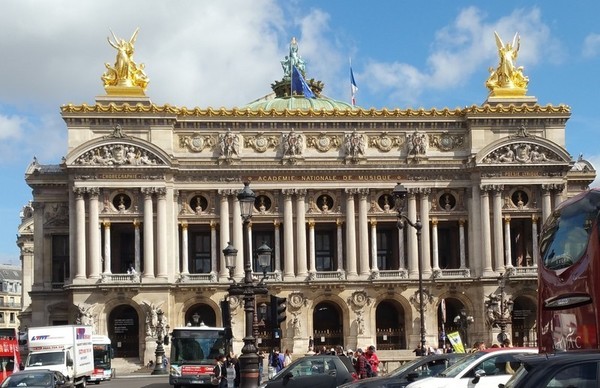L'Opéra de Paris va bientôt devoir fermer ses portes!